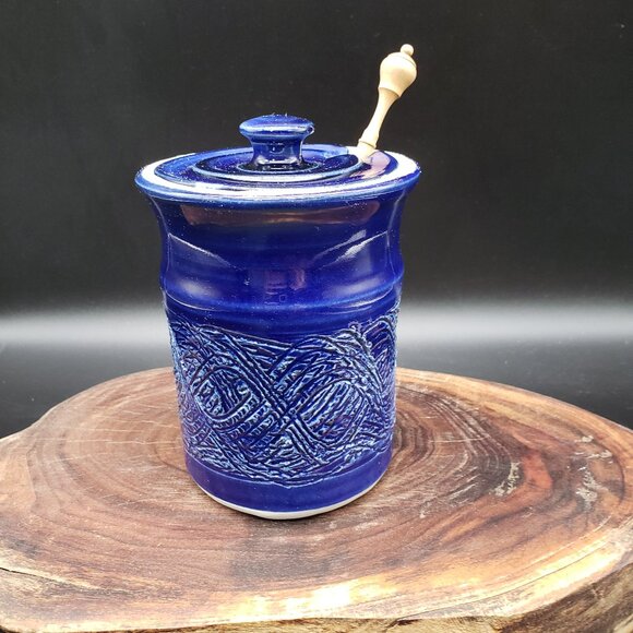 Studio Pottery “Apex II” Cobalt Blue Honey Keeper with Lid & Wooden Dipper - Picture 1 of 10
